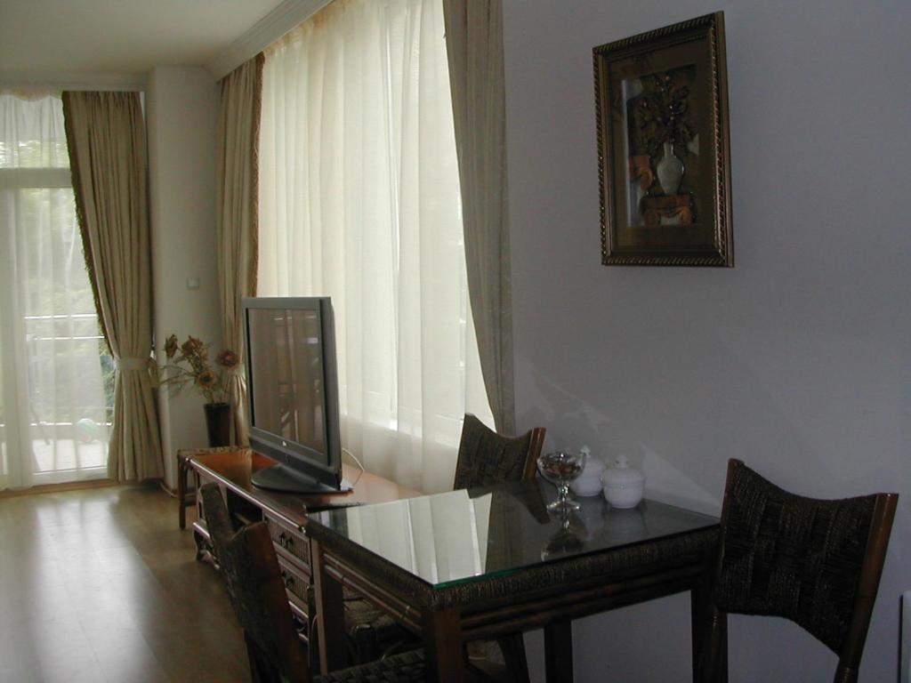 רבדה Oasis Suites Apartments And Studios חדר תמונה